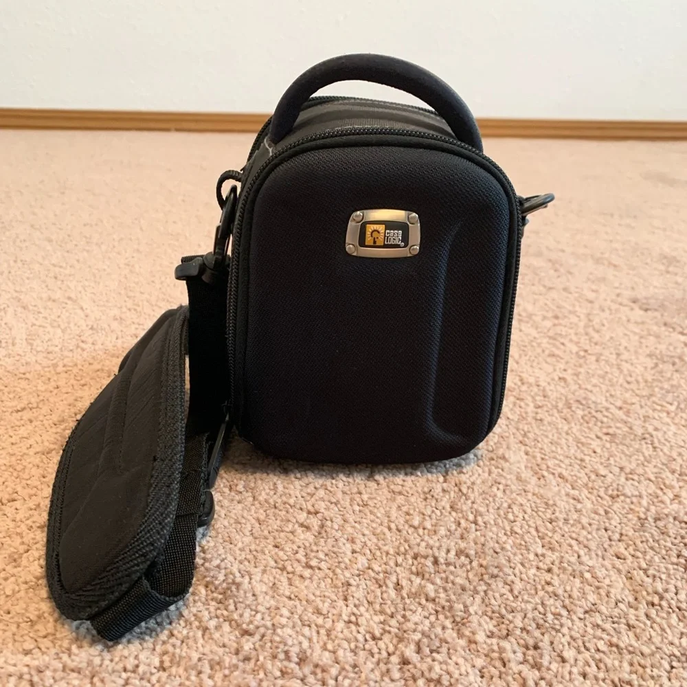 Case Logic | Camera Bag w/Shoulder Strap
